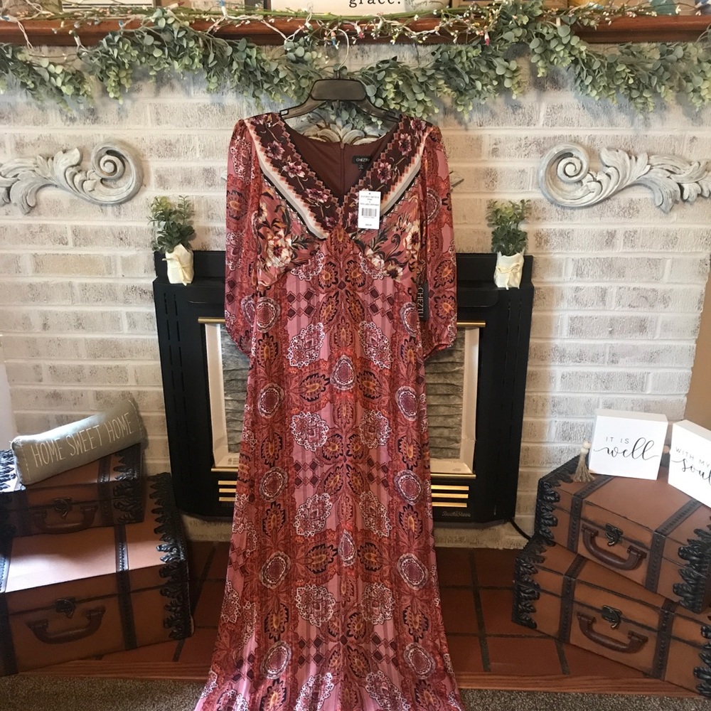 🍂NWTDress maxi floral Cheztu Size 4 Beautiful for Fall!🍂